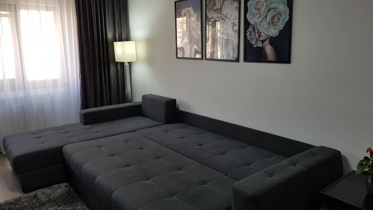 Mary Apartment Galaţi Екстериор снимка
