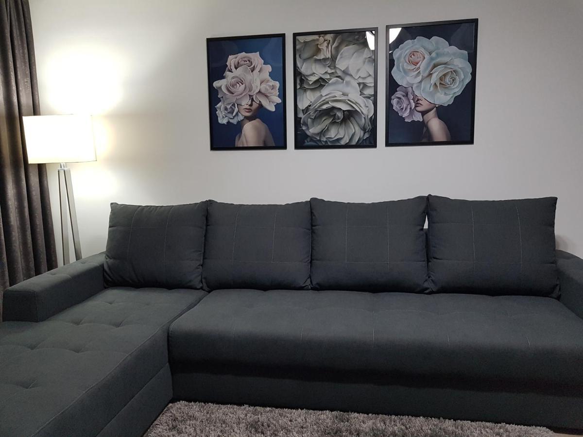 Mary Apartment Galaţi Екстериор снимка