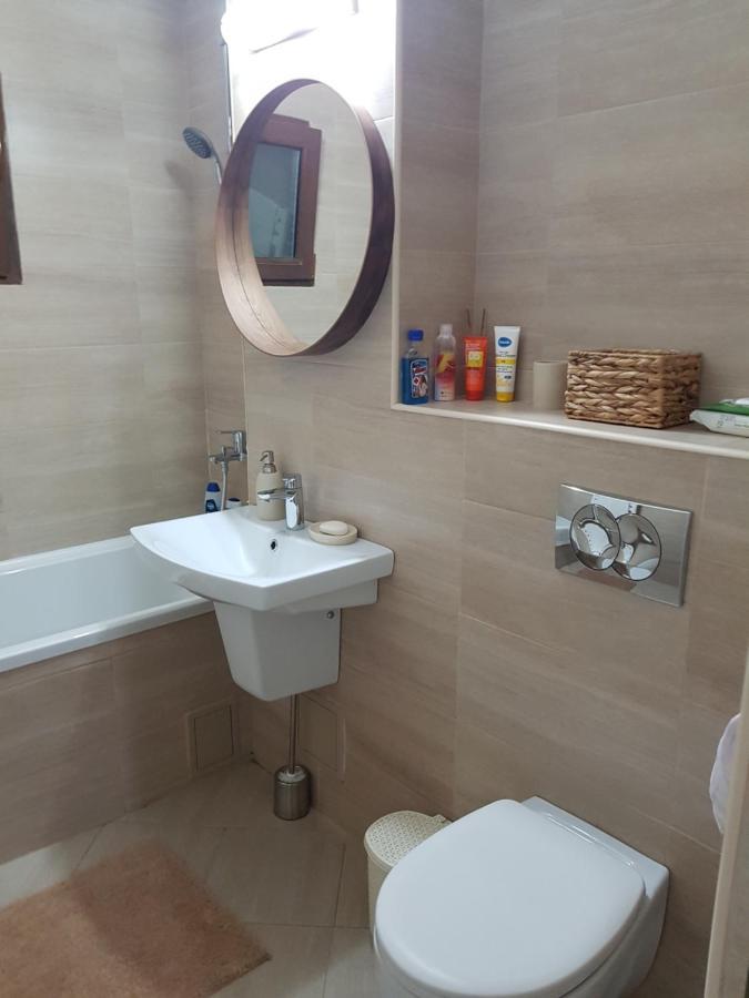 Mary Apartment Galaţi Екстериор снимка