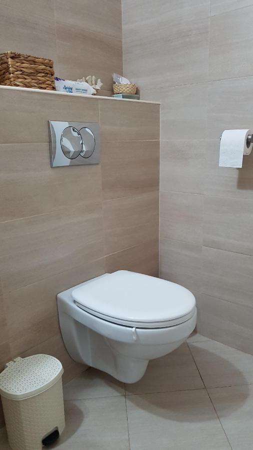 Mary Apartment Galaţi Екстериор снимка