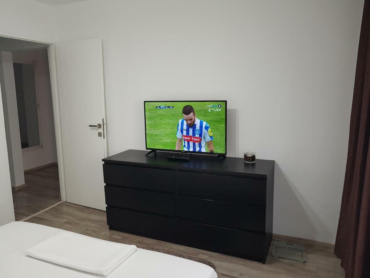 Mary Apartment Galaţi Екстериор снимка